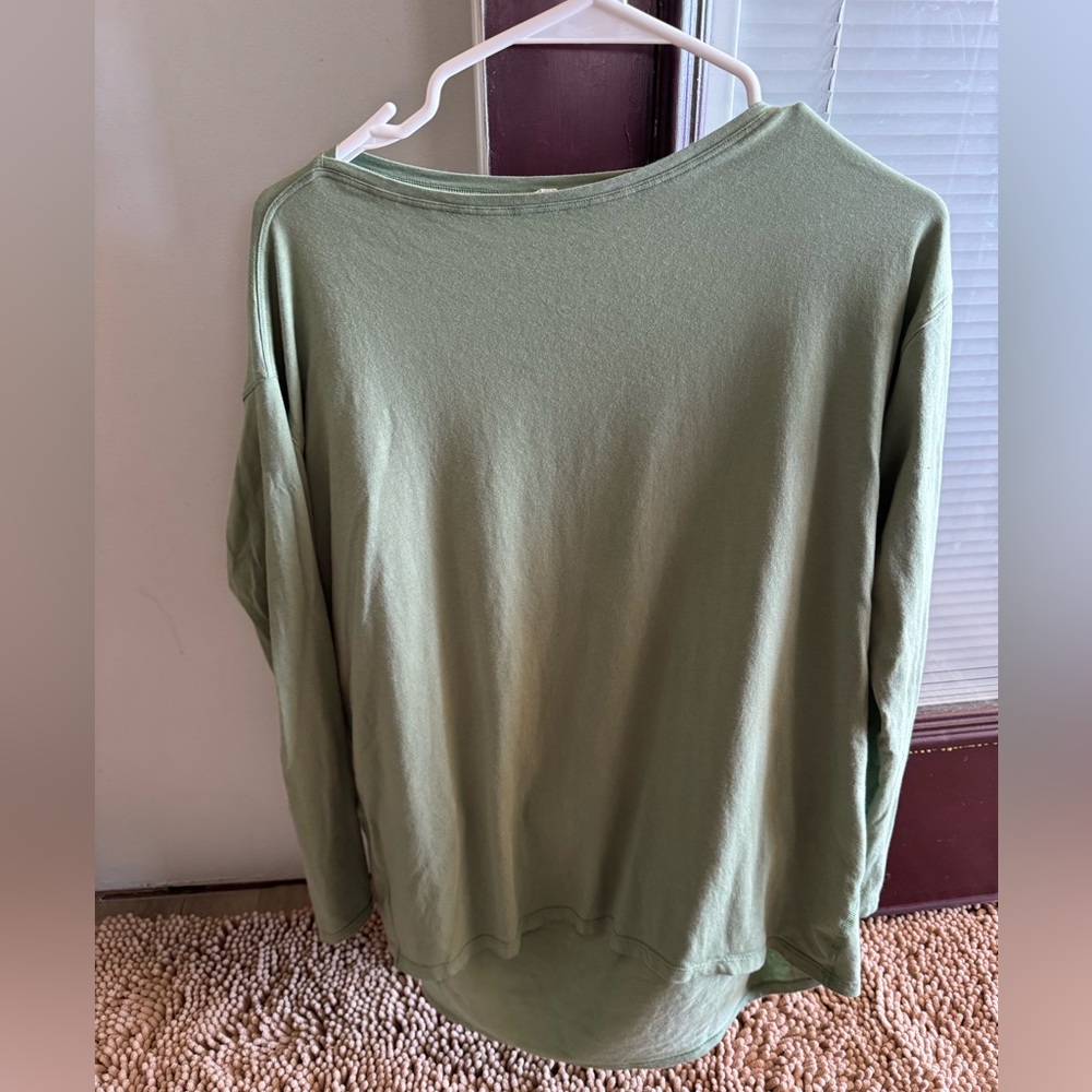 Lululemon Back in Action Long Sleeve t-shirt